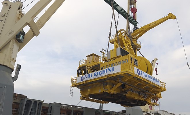 Impianto della F.lli Righini imbarcato al terminal Sapir