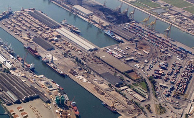 Lo scorso anno il traffico delle merci nel porto giuliano è diminuito del -13%  