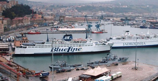 Ancona: in aumento i passeggeri, calo dei container